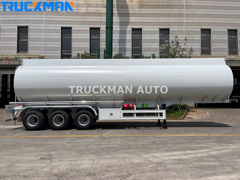 3Axle 40000 Liters Fuel Tanker Trailer