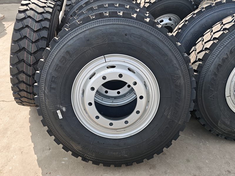 HOWO 6X4 Truck Head