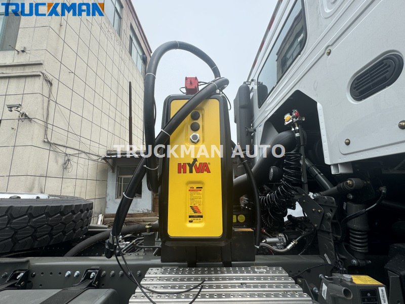 HOWO 6x4 trailer truck
