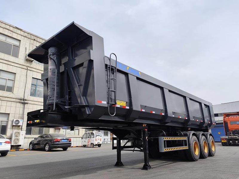 Overall-appearance-display-of-3-axle-80-ton-U-type-dump-semi-trailer-exported-to-Africa